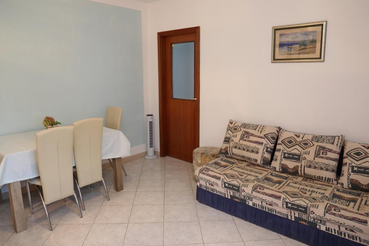 Apartments by the sea Lumbarda, Korcula - 4446 Bagian luar foto