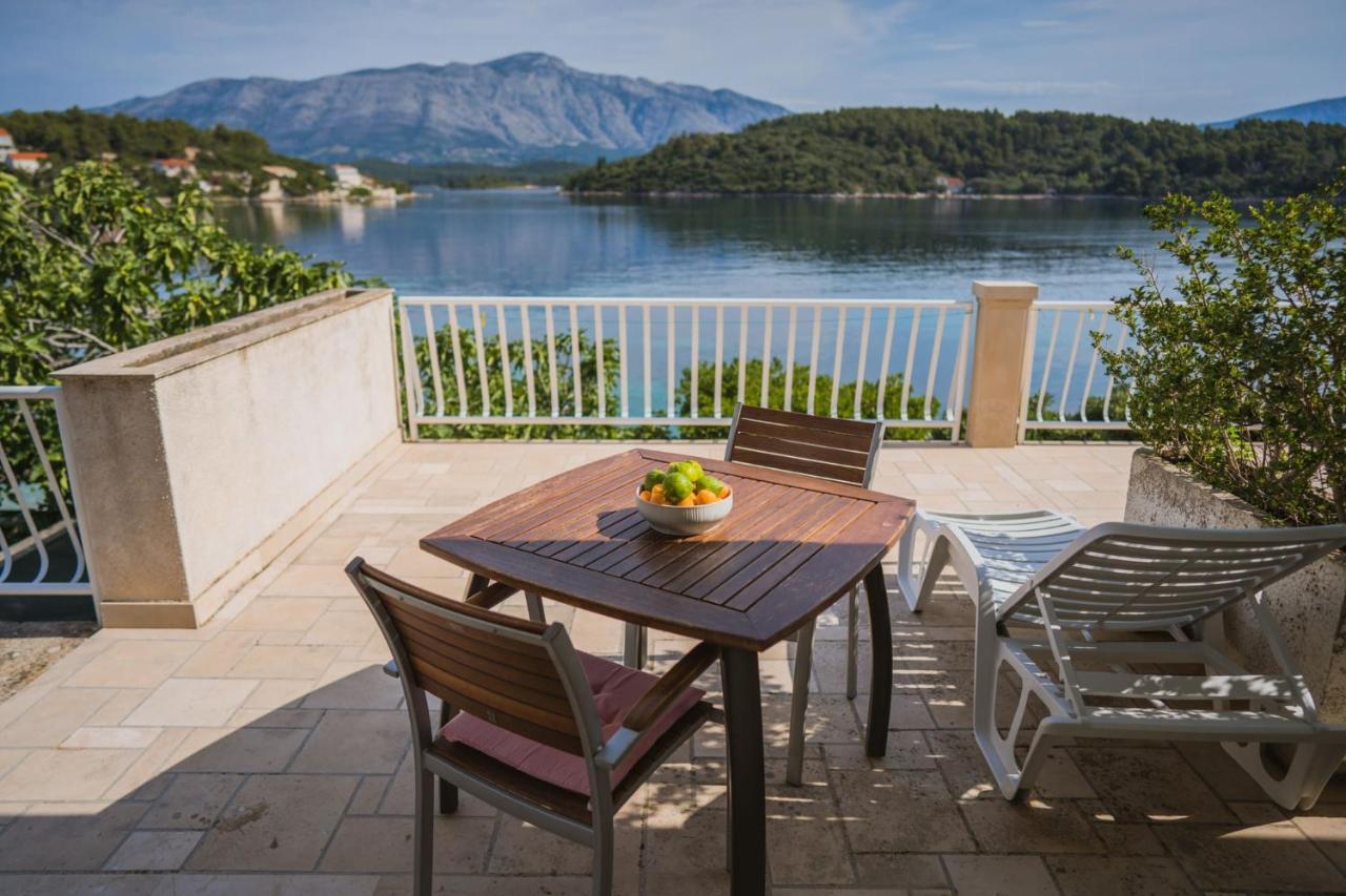 Apartments by the sea Lumbarda, Korcula - 4446 Bagian luar foto