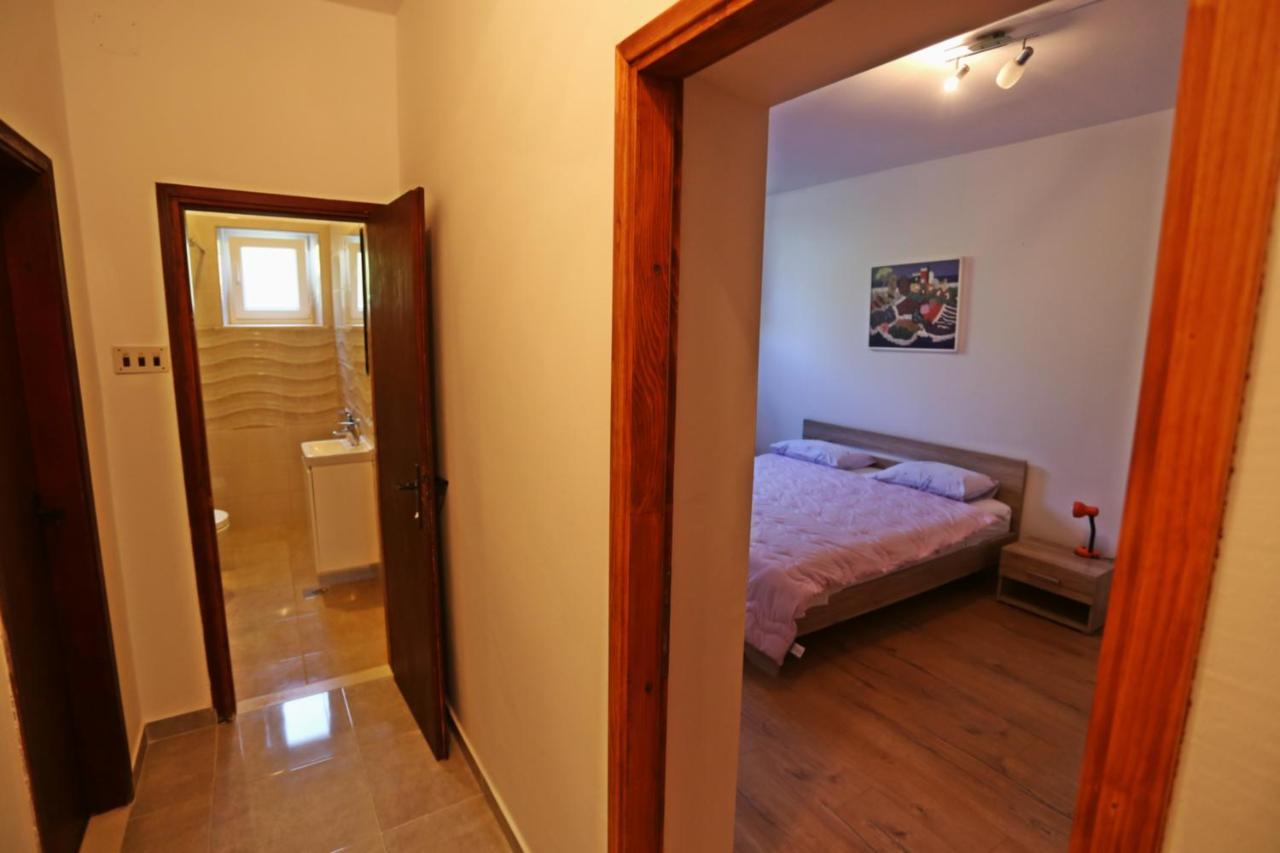 Apartments by the sea Lumbarda, Korcula - 4446 Bagian luar foto