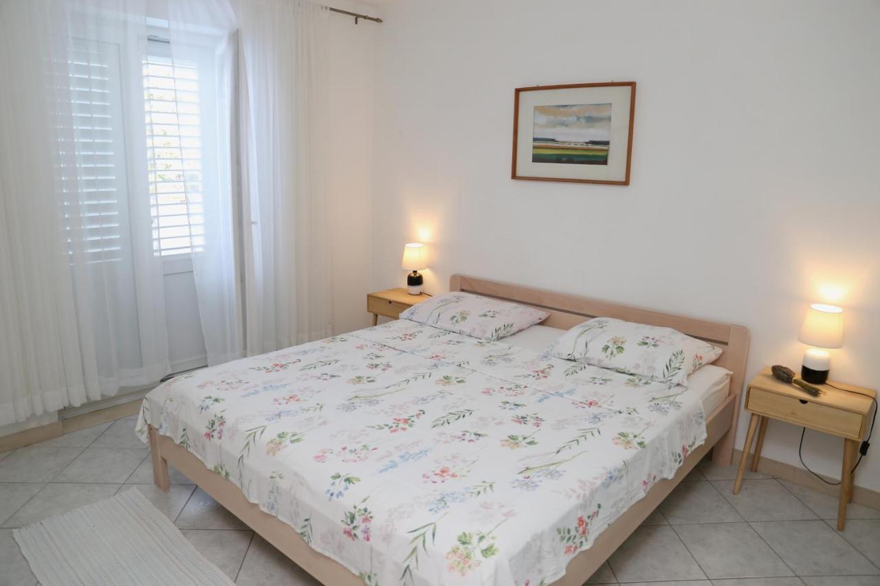 Apartments by the sea Lumbarda, Korcula - 4446 Bagian luar foto