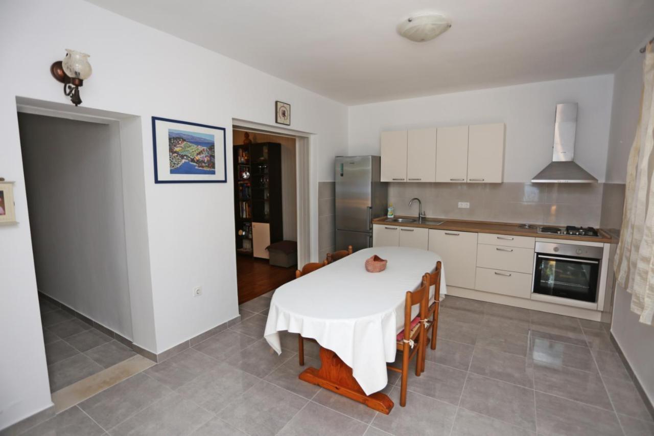 Apartments by the sea Lumbarda, Korcula - 4446 Bagian luar foto