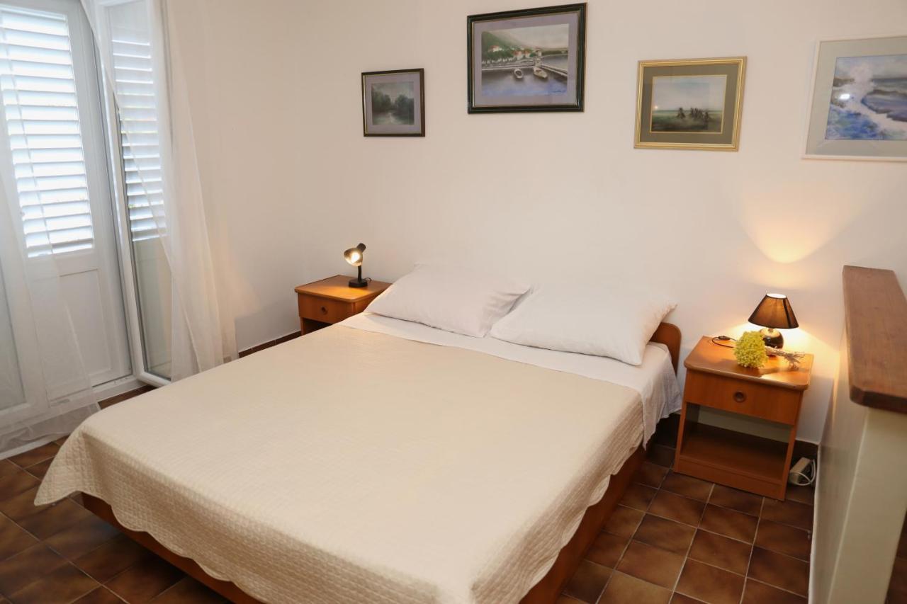 Apartments by the sea Lumbarda, Korcula - 4446 Bagian luar foto